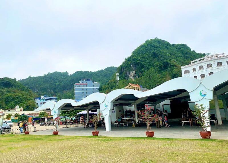 cang-tau-du-lich-ben-beo-cat-ba.jpg