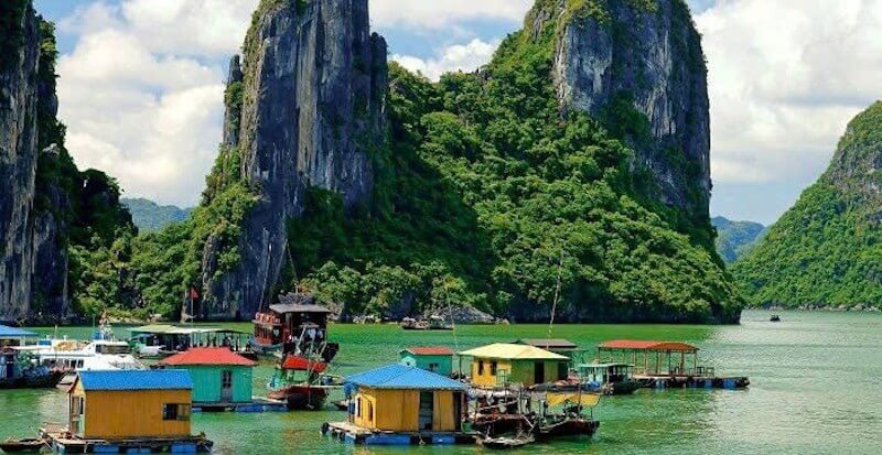 L&agrave;ng ch&agrave;i Cửa Vạn 1