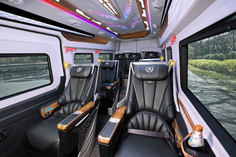 Thu&ecirc; xe H&agrave; Nội đi C&aacute;t B&agrave; 6