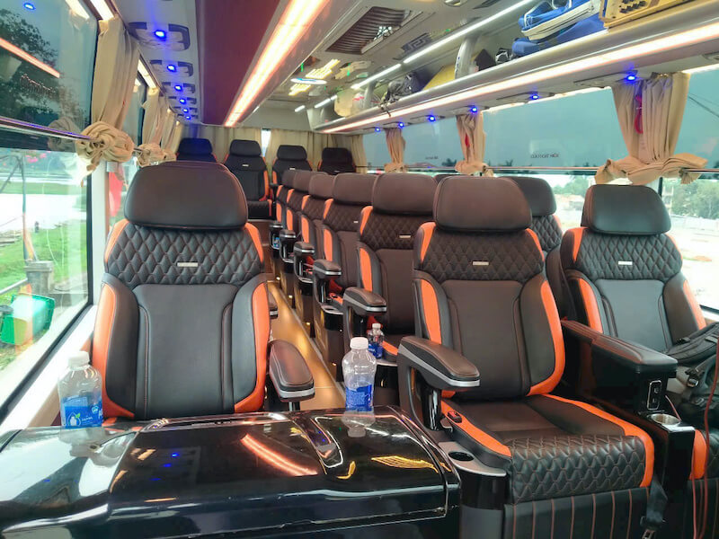 Thu&ecirc; xe H&agrave; Nội đi C&aacute;t B&agrave; 9