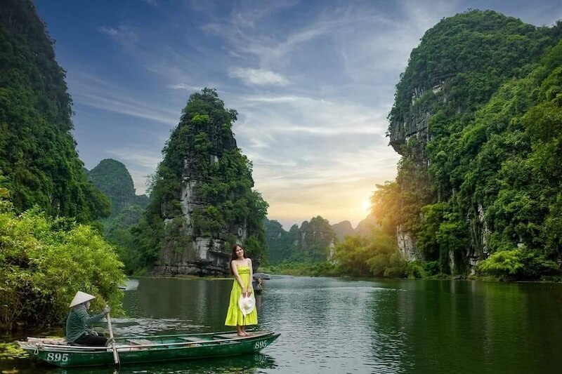 Tam Cốc