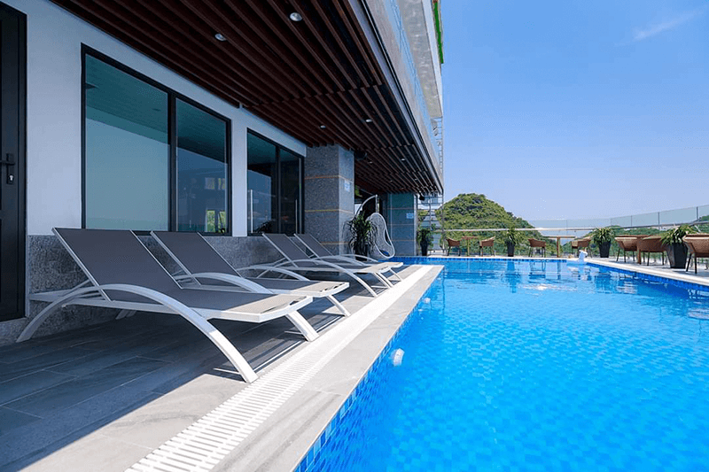 Bể bơi C&aacute;t B&agrave; Paradise Seaview 