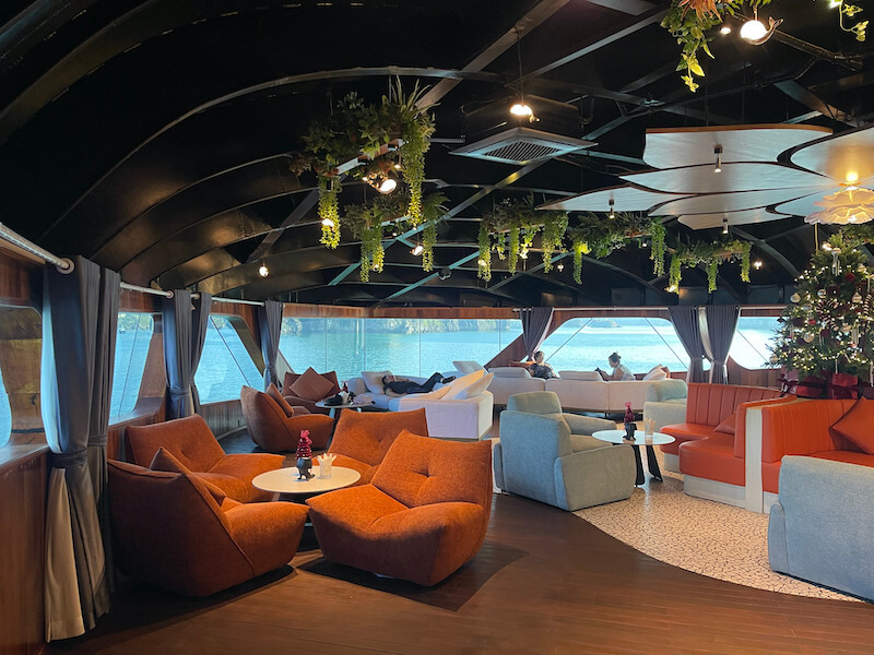 Du thuyền Dophin Hạ Long 8