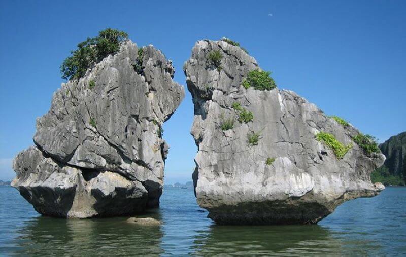 hon-trong-mai-ha-long-bieu-tuong-tinh-yeu-giua-long-di-san.jpg