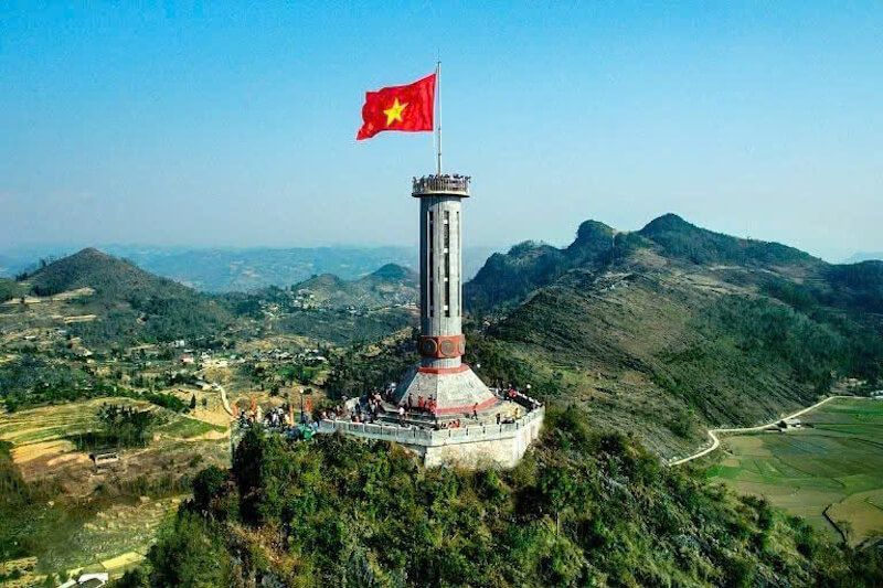 Cột Cờ Lũng Cú