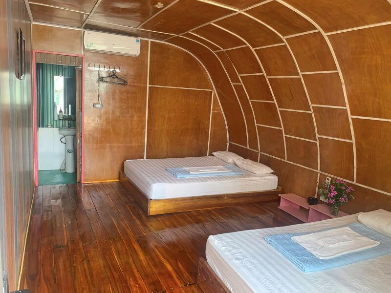 top-homestay-co-to-gan-bien-gia-tot-view-dep-het-y.jpg