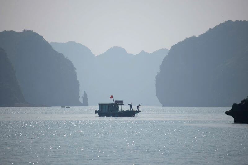 kham-pha-lang-chai-cai-beo-ngoi-lang-nghin-nam-giua-bien.jpg