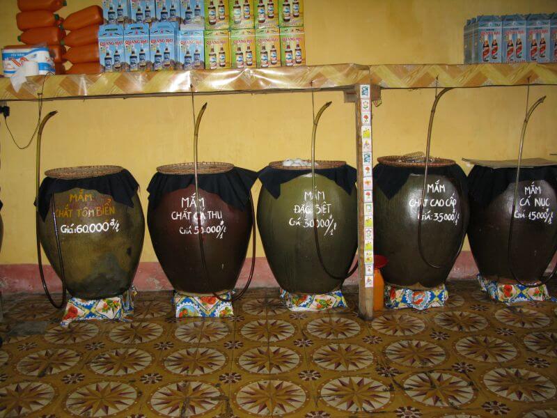 nuoc-mam-cat-hai-dac-san-truyen-thong.jpg