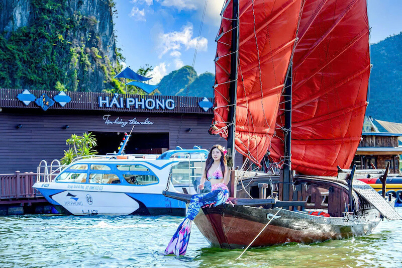 Check in thuyền buồm