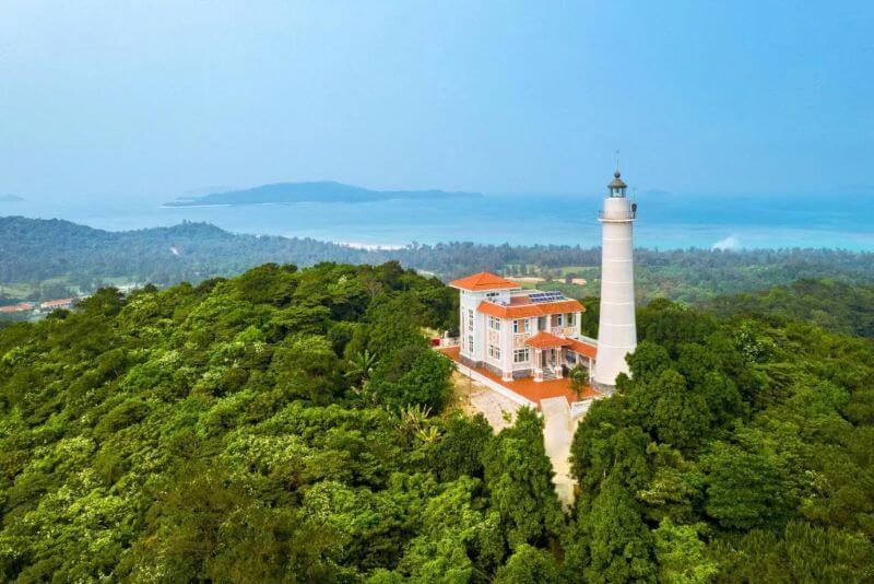chiem-nguong-ngon-hai-dang-co-to-tuyet-tac-view-bien-dao-ngoc.jpg