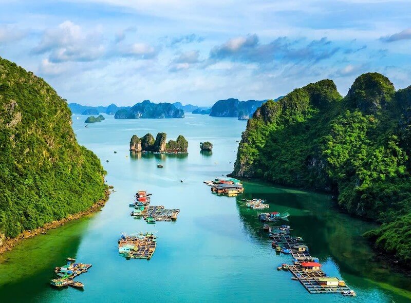 Vịnh Lan Hạ nh&igrave;n từ Ph&agrave; Tuần Ch&acirc;u