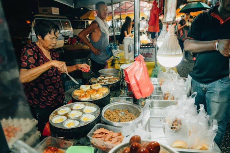pho-di-bo-co-to-co-gi-review-chi-tiet-diem-den-soi-dong-ve-dem.jpg