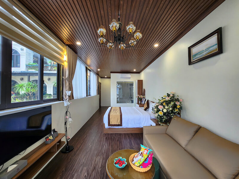 Khách sạn Roza Palace Cát Bà 25