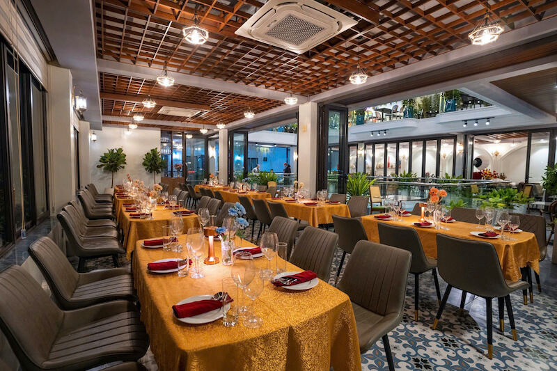 Khách sạn Roza Palace Cát Bà 8