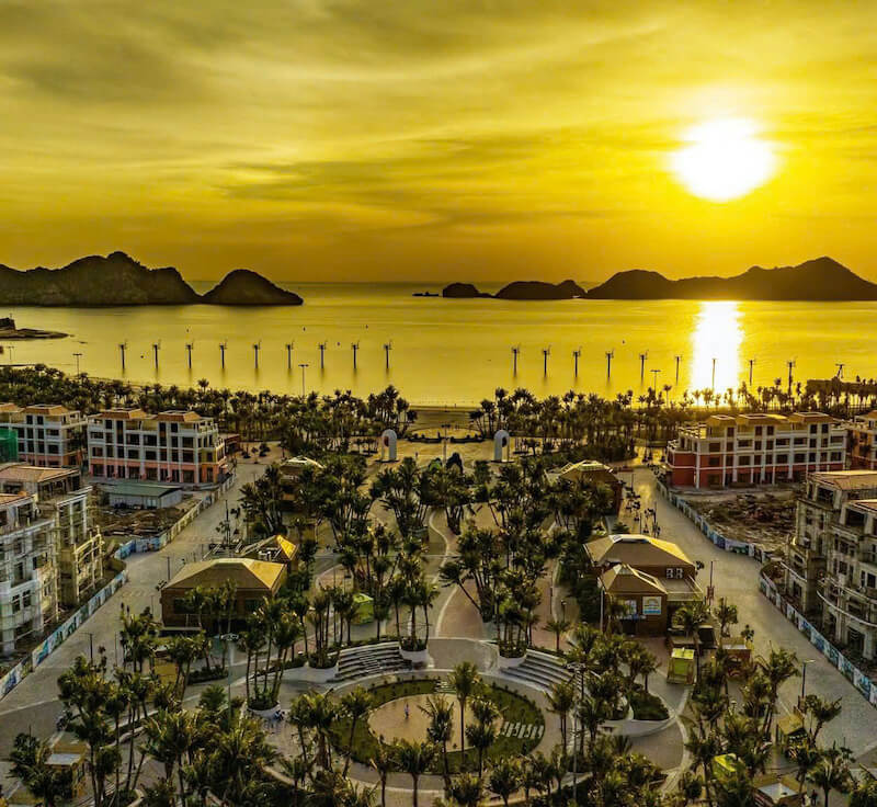 Ho&agrave;ng h&ocirc;n tại Sun Bavaria C&aacute;t B&agrave;