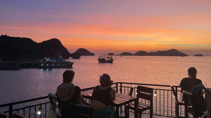 Ho&agrave;ng h&ocirc;n tại Lepont Bungalow