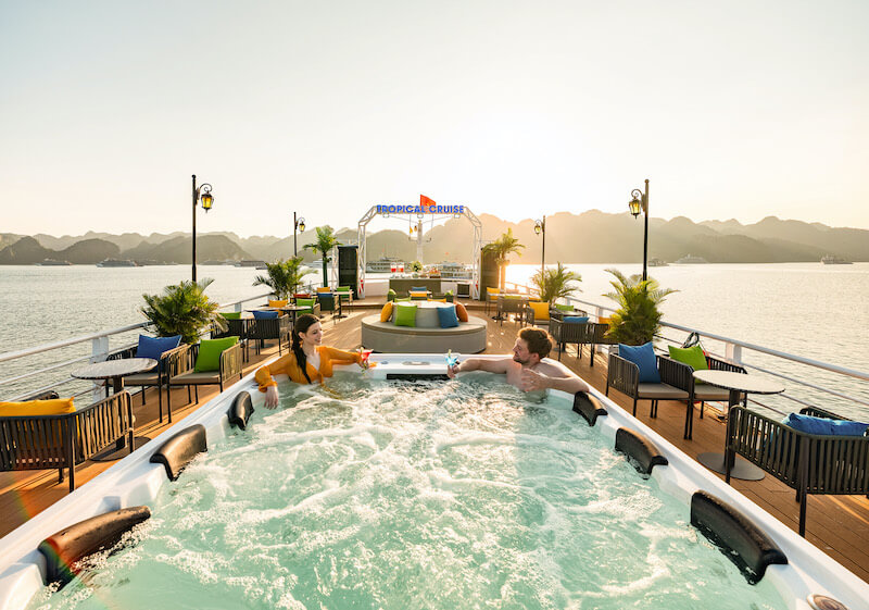 Bể bơi du thuyền