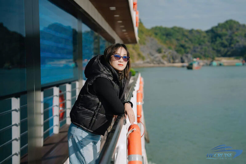 Check in du thuyền 5 sao vịnh Lan Hạ