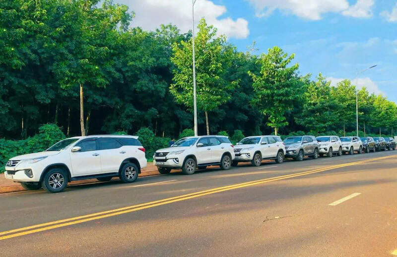 thu&ecirc; xe C&aacute;t B&agrave; 3