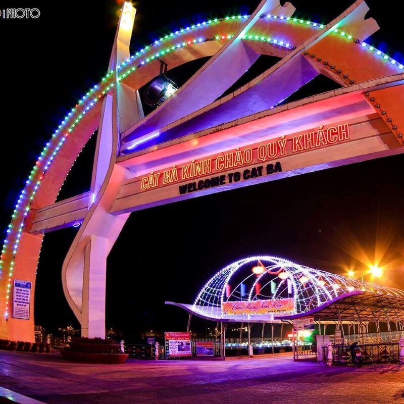 cong-chao-cat-ba-o-dau-check-in-diem-den-bieu-tuong-dao-ngoc.jpg