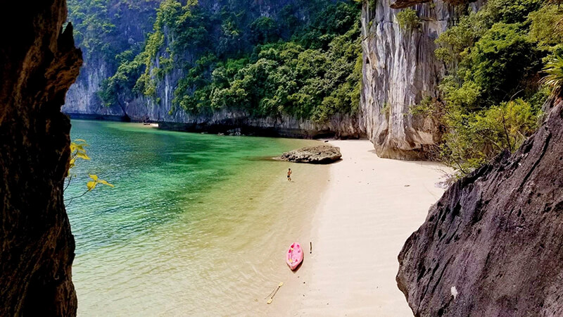 Tour vịnh Lan Hạ - Ba Trái Đào Beach