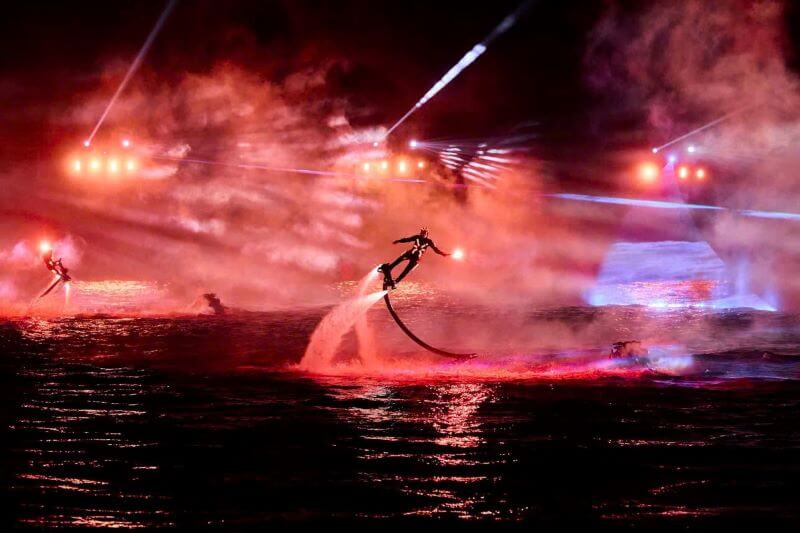 review-show-jetski-cat-ba-ban-giao-huong-dao-xanh-bung-no-cam-xuc.jpg