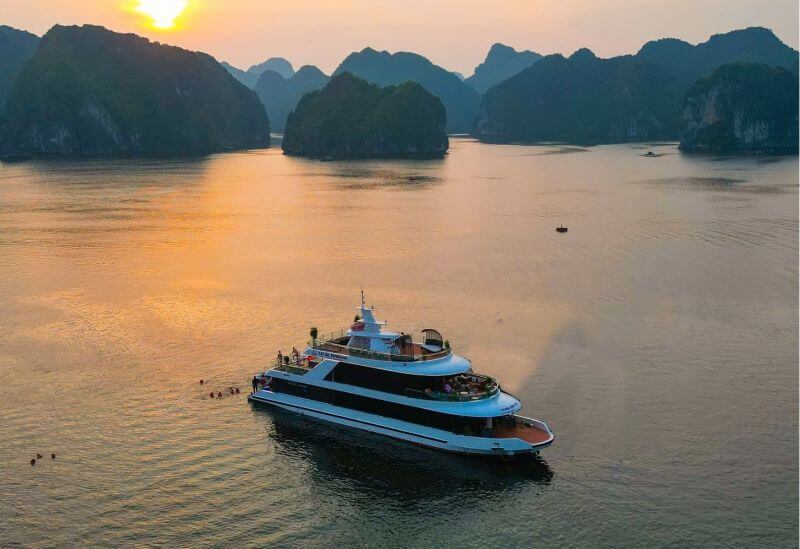 tour-hai-phong-cat-ba-vinh-lan-ha-1-ngay.jpg